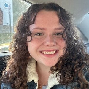 Meet your Posher, Abby